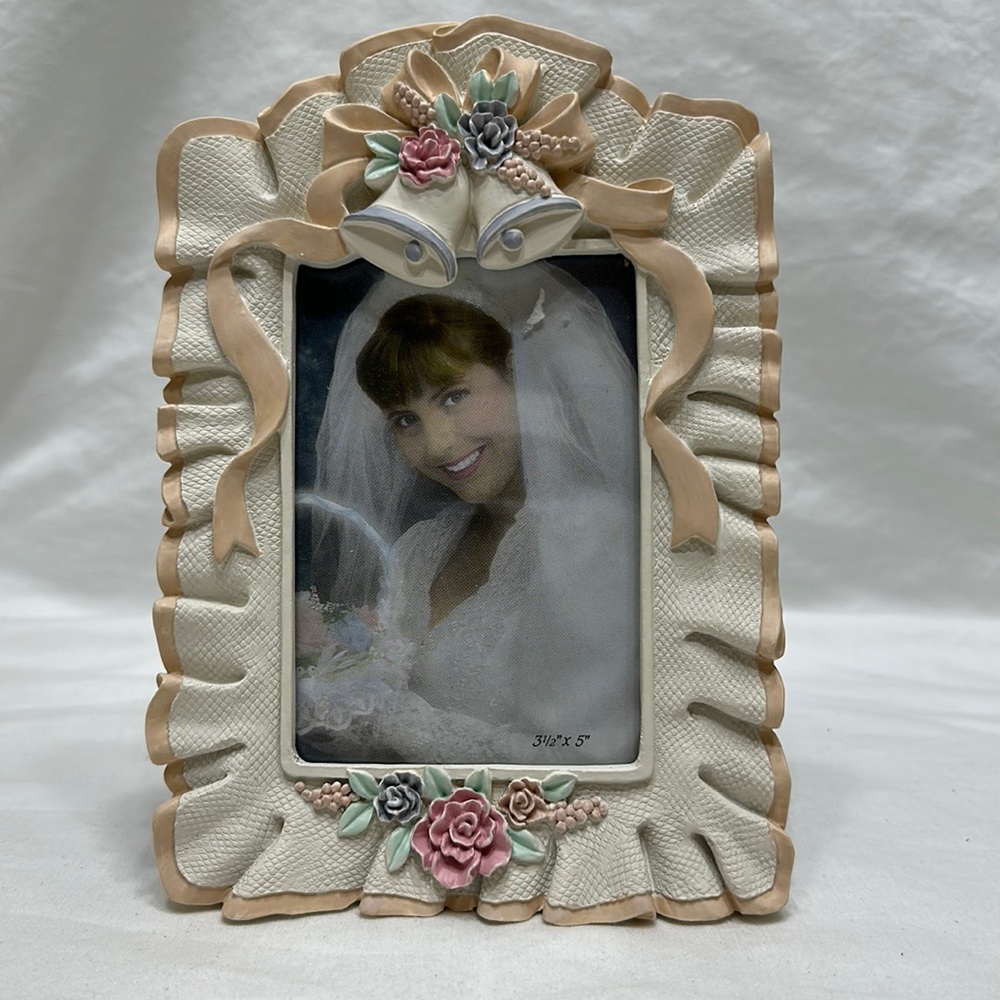 Wedding picture frame